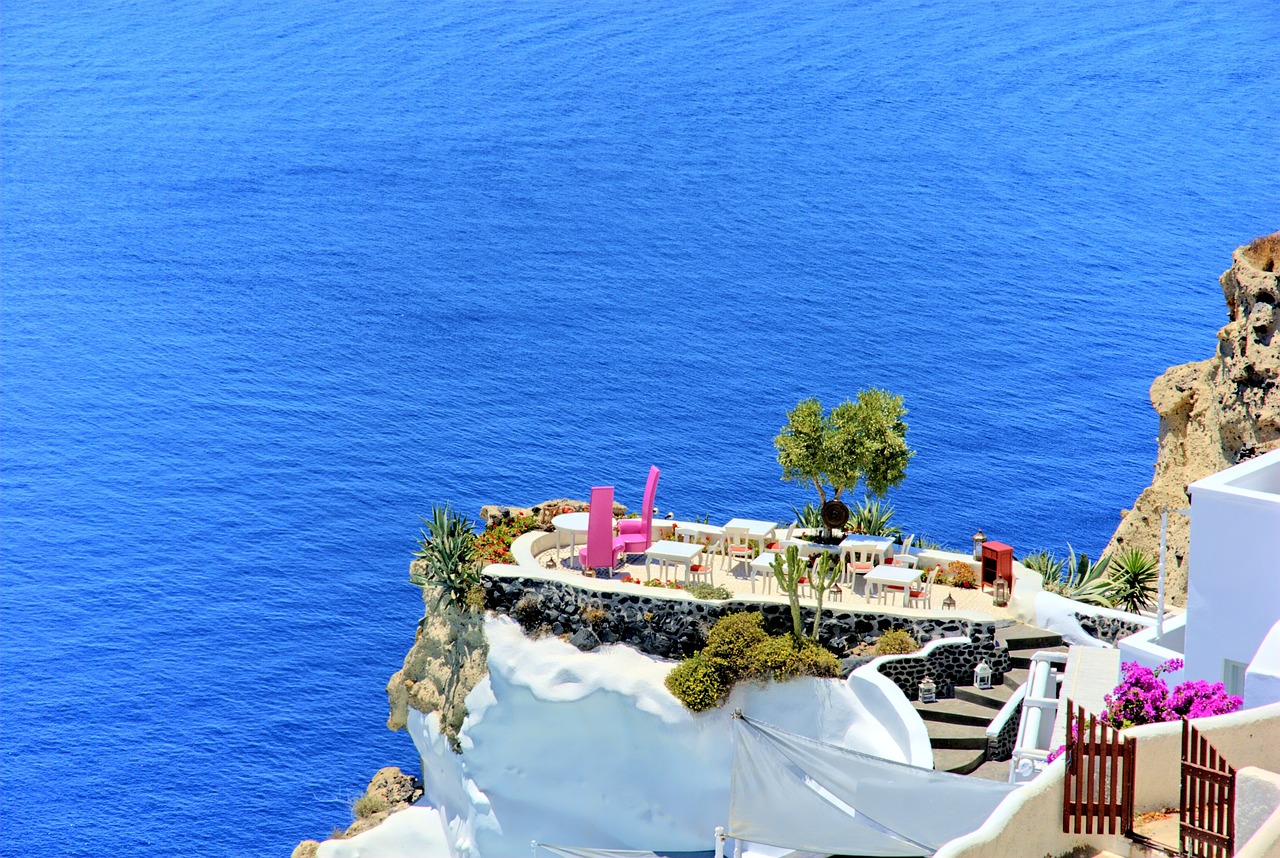 greece, santorini, beach-997685.jpg